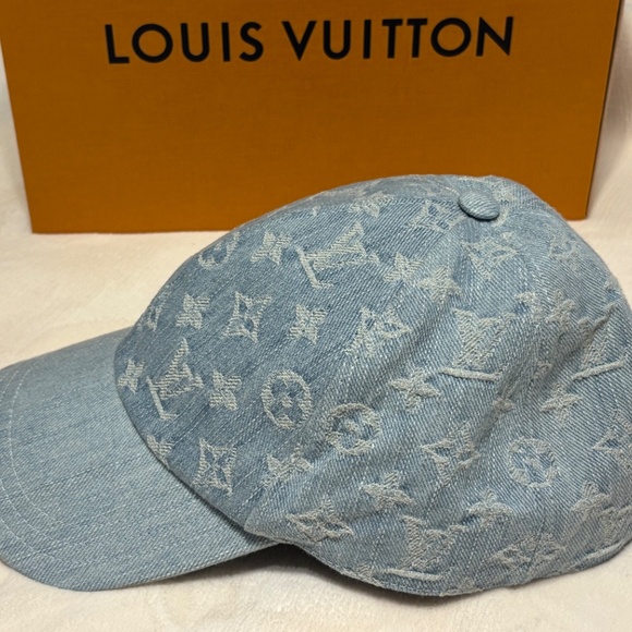 Louis Vuitton Denim Cap - Picture 6 of 7
